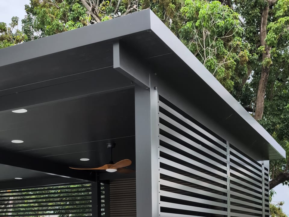 Imagen de detalles de una pérgola de aluminio